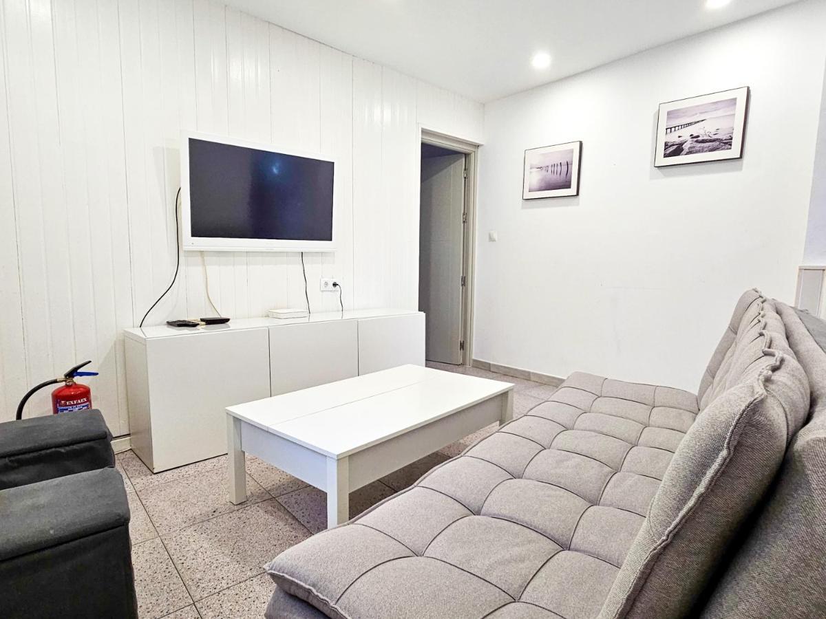 Weekend Beach Small House - Alojamientos La Torre Торе дел Мар Екстериор снимка
